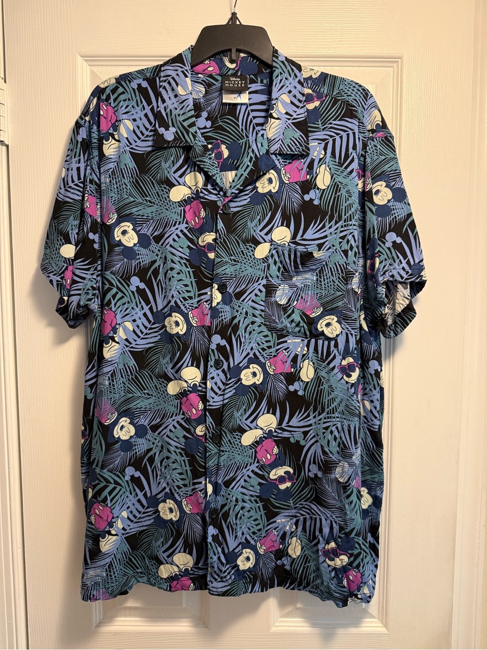 NWOT Disney Men's Tropical Button-Down Shirt - XL
